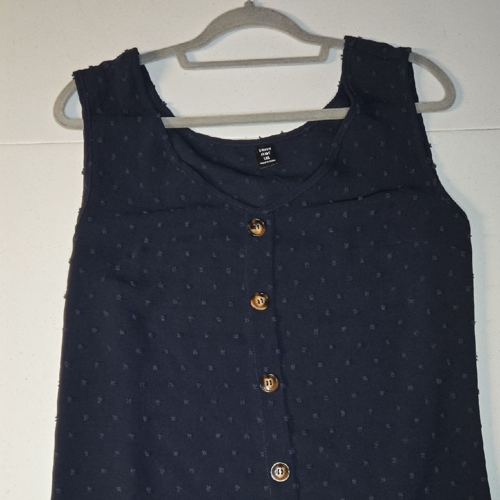 SHEIN Blue Buttoned Tank Top